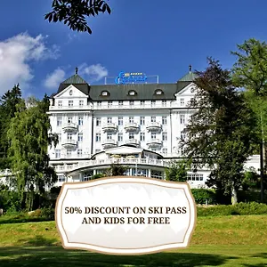 Otel Esplanade And Golf